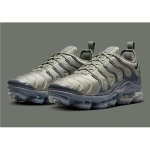 Nike Air Vapormax Plus Dark Stucco White Grey AT5681 001 Men's Size 11.5 New